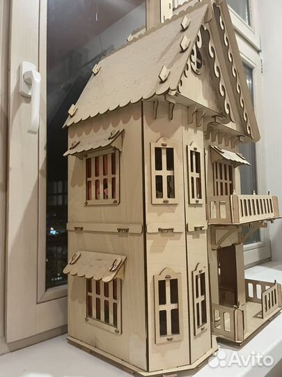 Кукольный домик с мебелью