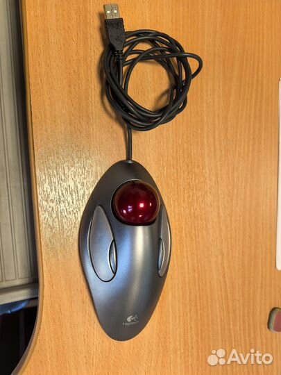 Logitech трекбол