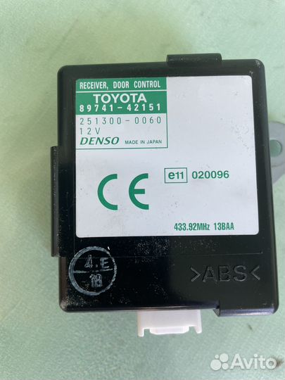 Блок управления toyota rav4 xa20