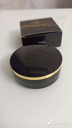 Румяна Giordani Gold