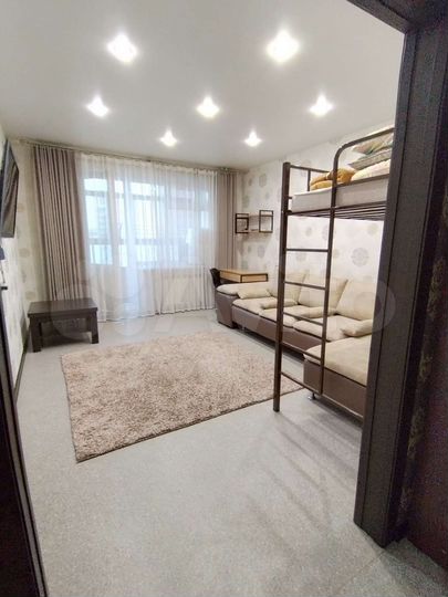 2-к. квартира, 70 м², 8/14 эт.