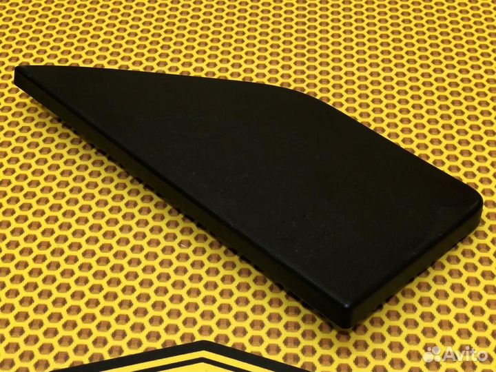 Обшивка багажника левая Kia Sorento Prime UM D4HB