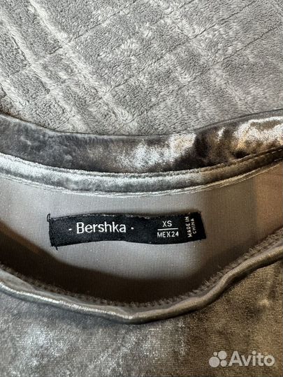 Бархатная футболка bershka