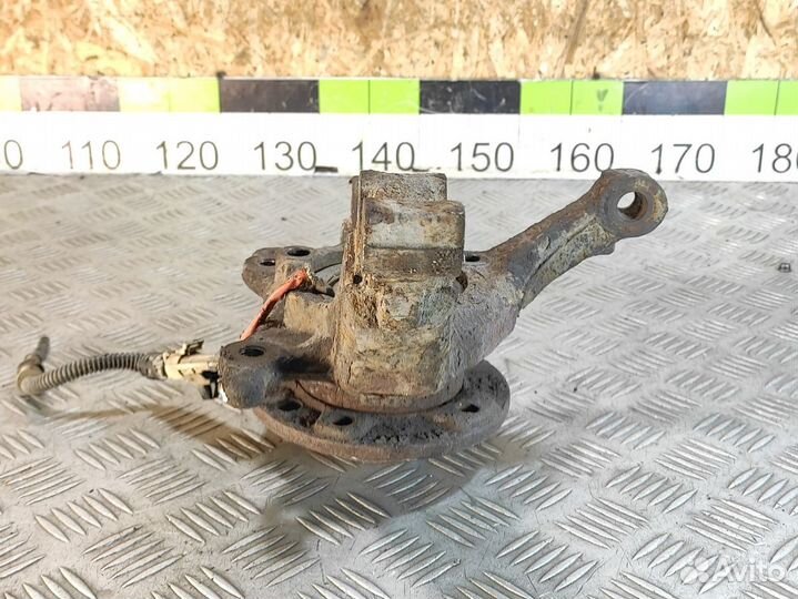 Кулак поворотный передний левый Opel Astra G