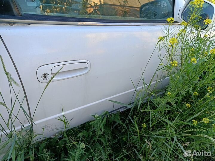 Toyota Corolla 1.6 AT, 1997, 300 000 км