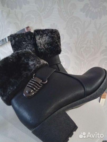 Сапоги новые 40