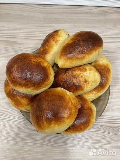 Домашняя еда пельмени вареники кексы торт пирог