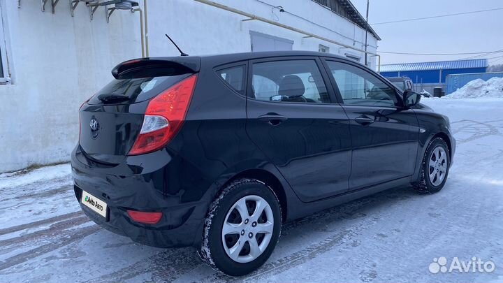 Hyundai Solaris 1.4 AT, 2011, 185 000 км