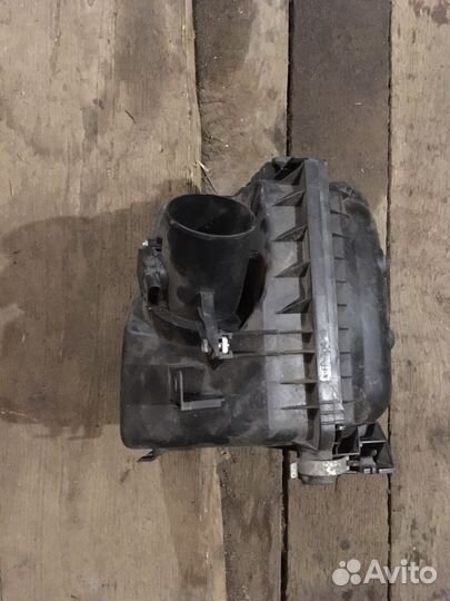 Корпус фильтра tayota corolla 120