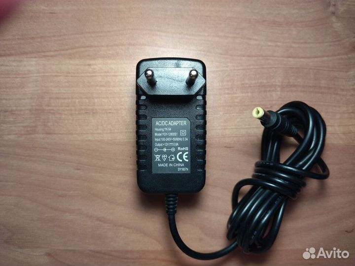 Блок питания 12v 0.8А, штекер 5.5х2.1мм