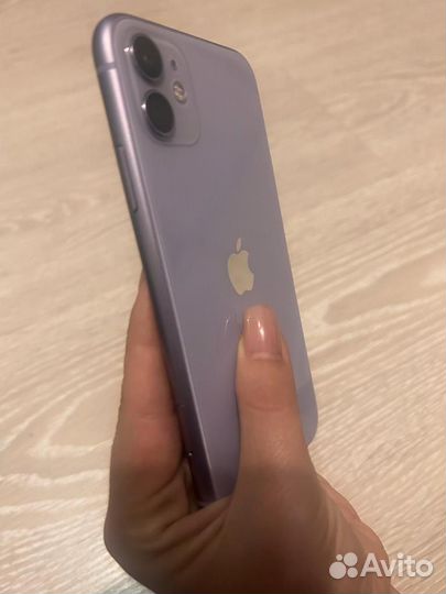 iPhone 11, 64 ГБ