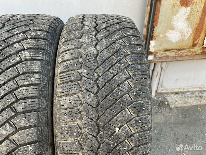 Gislaved Nord Frost 200 SUV 235/55 R17 103T