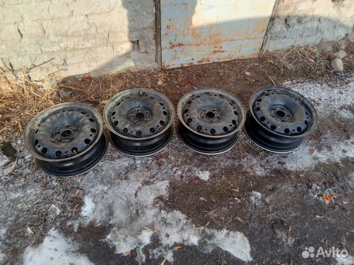 Штамповочные диски r15