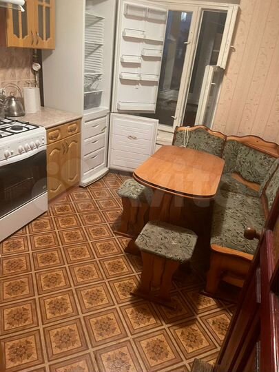 2-к. квартира, 50 м², 2/5 эт.