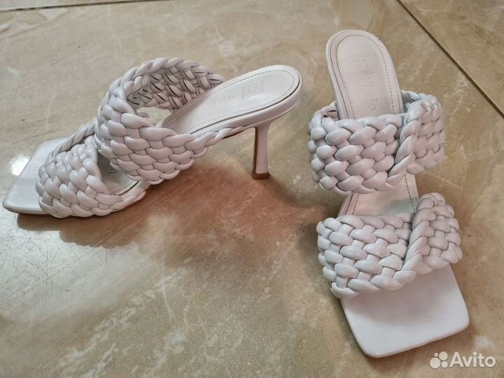 Босоножки Sbalo