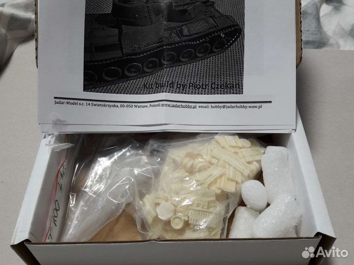 Сборная модель танка Т-100