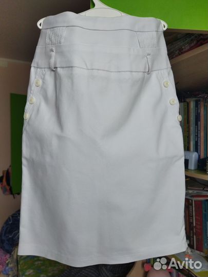 Юбка белая новая р. 36