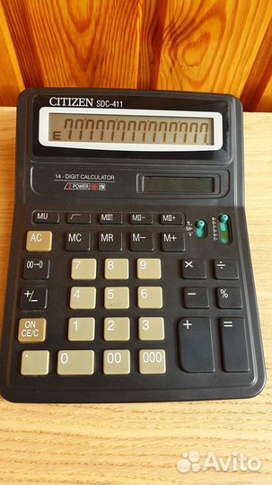 Настольный калькулятор SDC-411