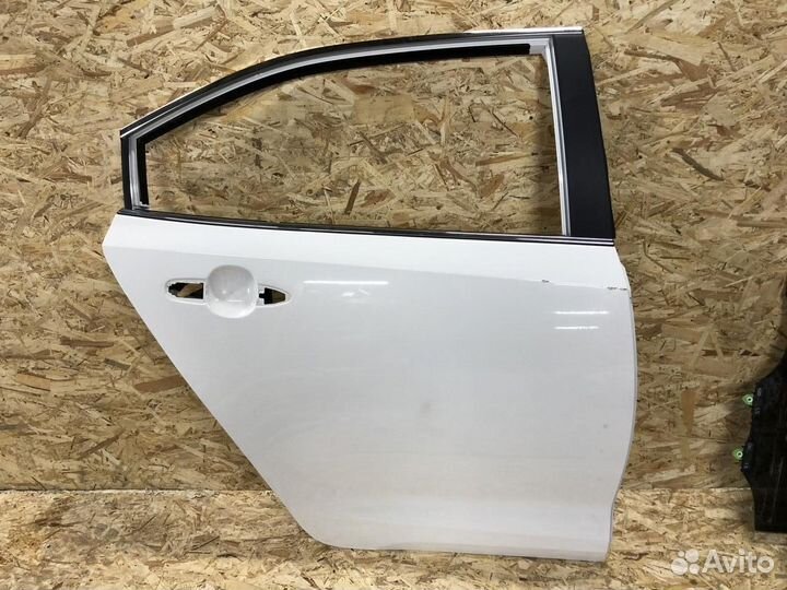Дверь задняя правая Toyota Corolla 210