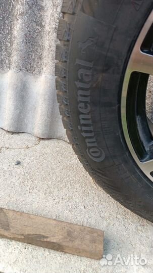 Continental IceContact 2 215/65 R17