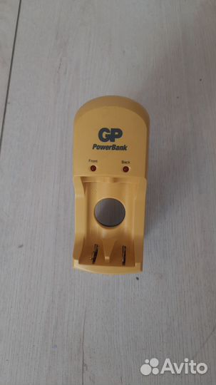 Зарядное устройство GP Powerbank s350