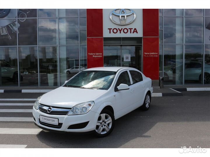 Opel Astra 1.6 МТ, 2014, 140 466 км