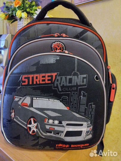 Школьный рюкзак
