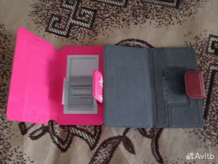 Чехлы на телефон