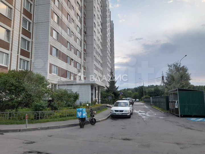 2-к. квартира, 62 м², 10/17 эт.