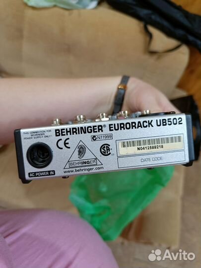 Микшерный пульт behringer