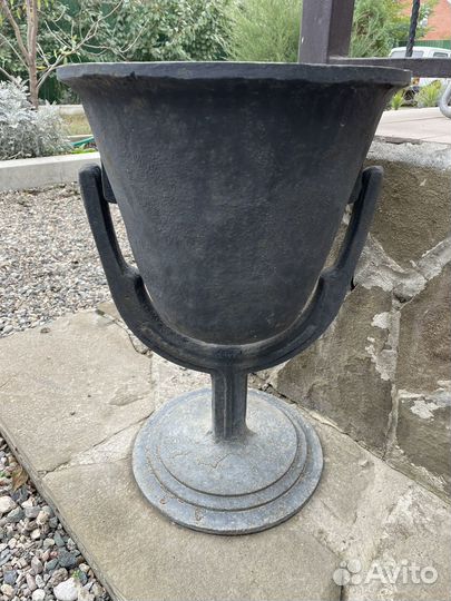 Чугунная урна СССР