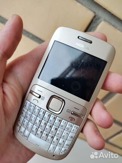 Телефон nokia c3-00