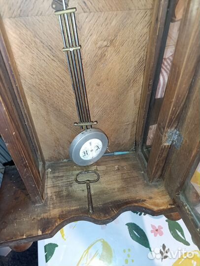 Часы настенные Le roi a paris