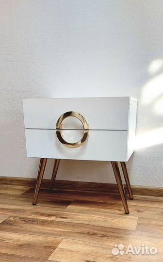Тумба прикроватная белая