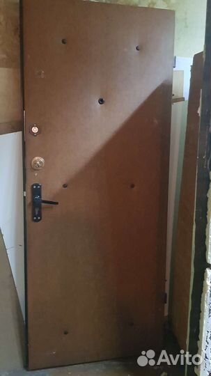 Дверь входная металлическая