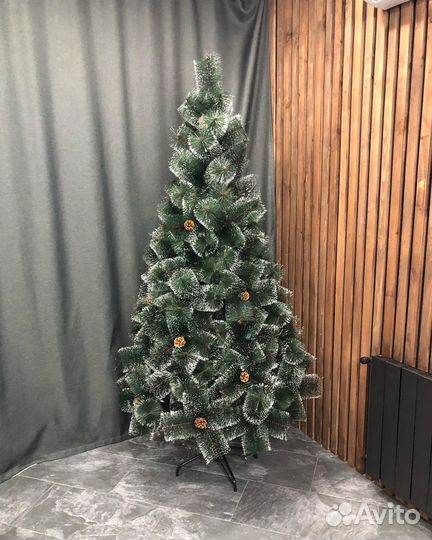 Елка искусственная 210см