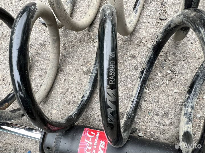 Задние амортизаторы с пружинами mondeo 4