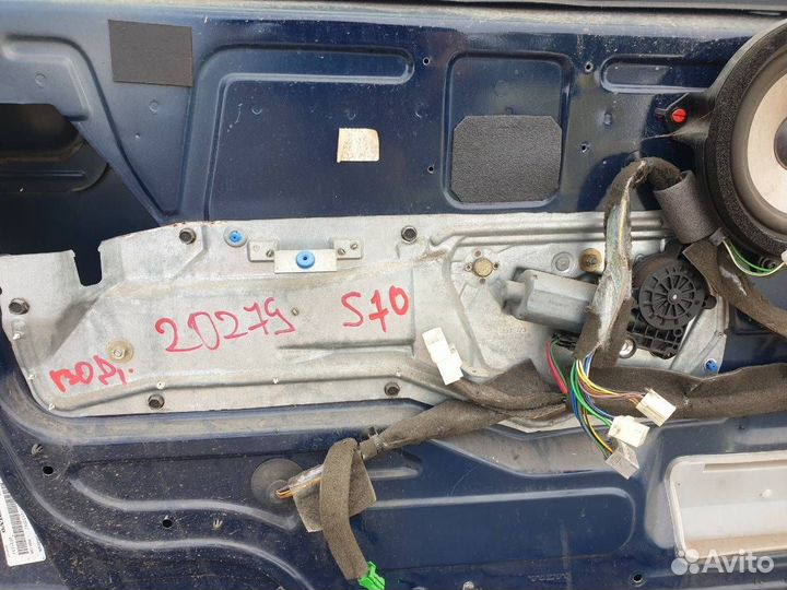 Электростеклоподъемник передний левый Volvo S70