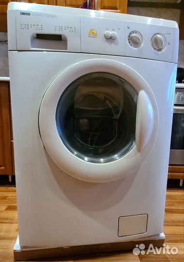 Стиральная машина Zanussi Aquacycle 800