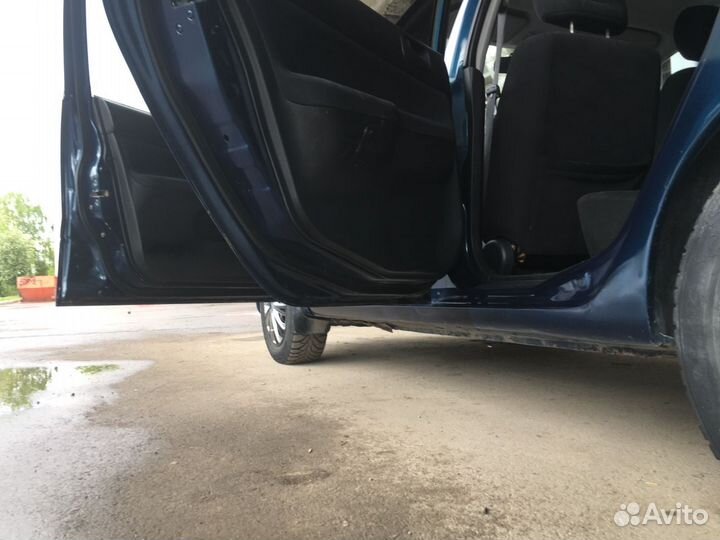 Mitsubishi Lancer 1.3 МТ, 2006, 195 700 км