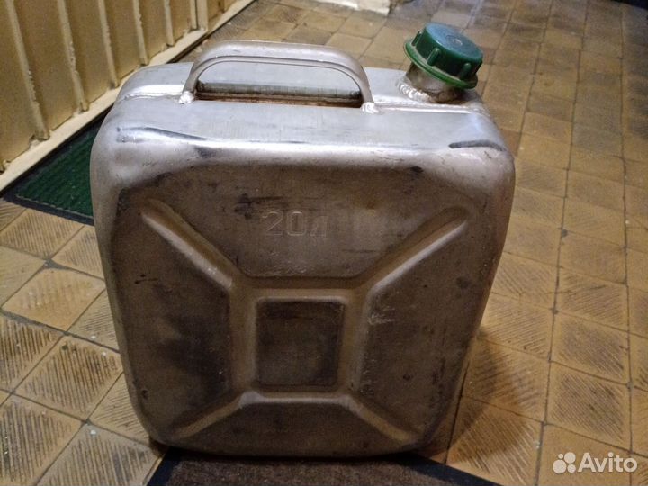 Канистра 20 литров для бензина бу