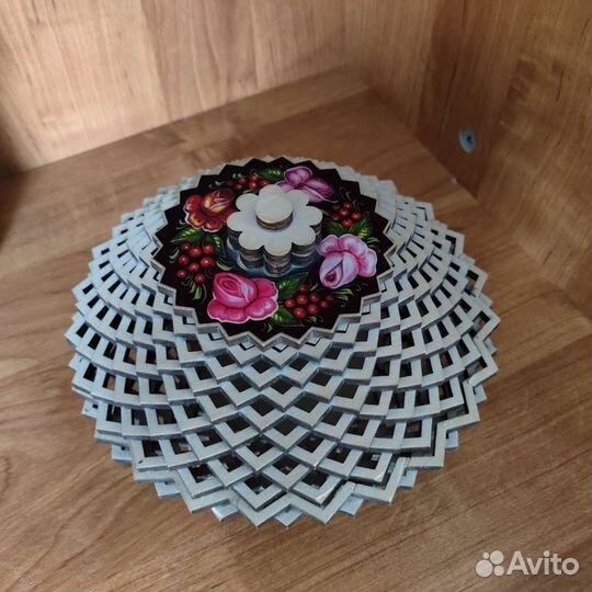 Конфетница деревянная