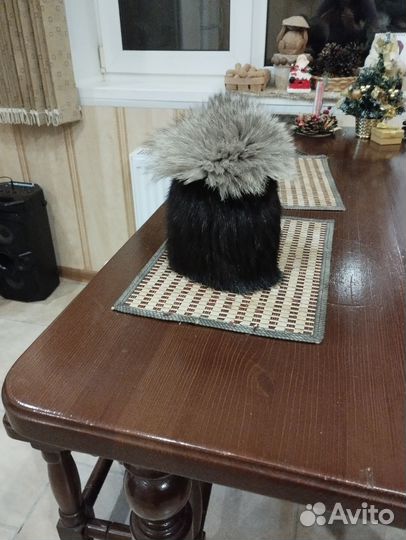 Норковая шапочка, шапочка из нерпы и мужская