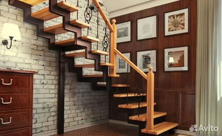 Лестница в коттедж