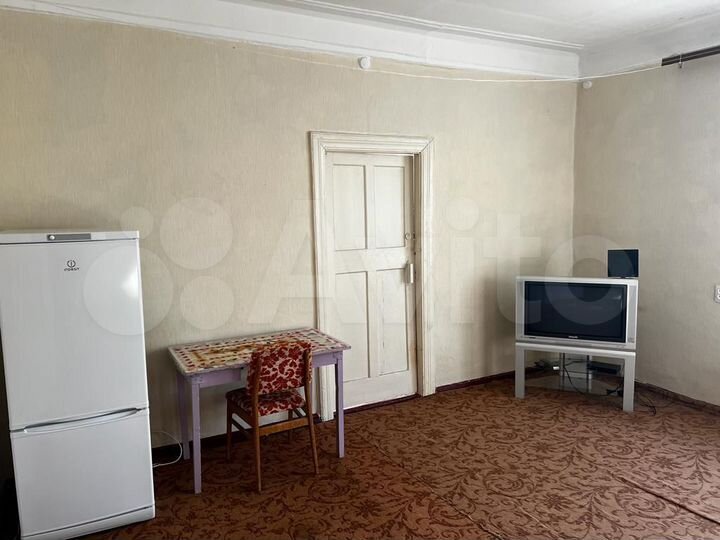 4-к. квартира, 90 м², 2/3 эт.
