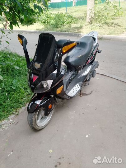 Макси скутер Lingben LB 150T-12