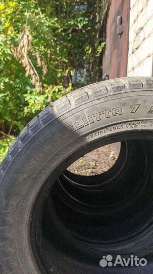 Nokian Tyres Hakkapeliitta 7 215/55 R16