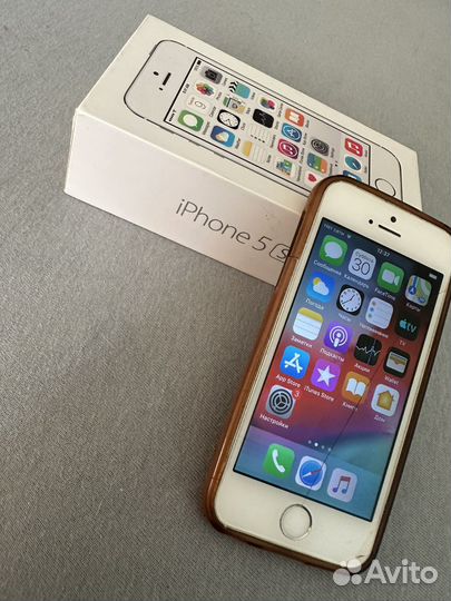 Телефон iPhone 5s