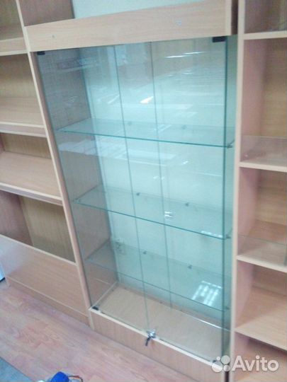 Витрина стеклянная Торговое оборудование