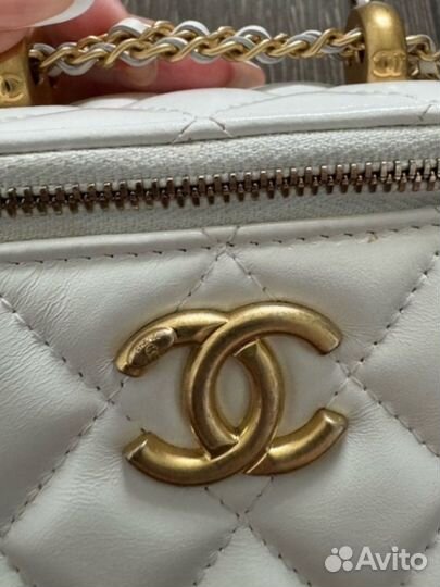 Сумка chanel vanity белая оригинал